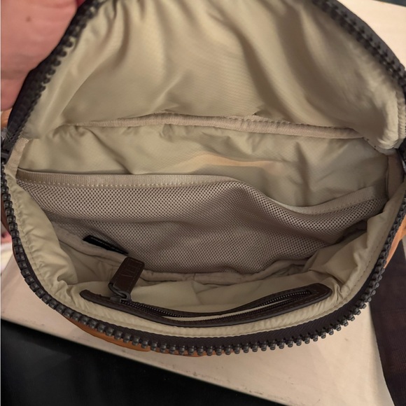 VEE COLLECTIVE Porter Sling by Vee Collective in Cognac - Picture 10 of 13